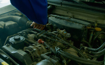 เจาะลึกน้ำมันเครื่อง Motul มอเตอร์ไซค์: เลือกอย่างไรให้ถูกรุ่น ไม่ใช่แค่ตามกระแส เจาะลึกน้ำมันเครื่อง Motul มอเตอร์ไซค์: เลือกอย่างไรให้ถูกรุ่น ไม่ใช่แค่ตามกระแส